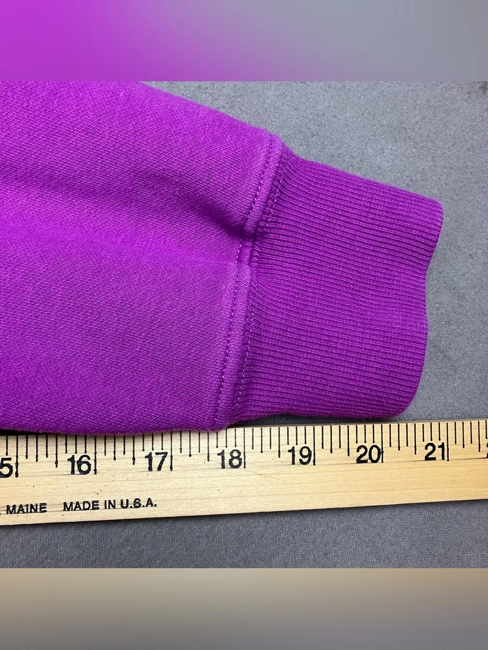 The North Face Men’s Size M Hoodie Sweatshirt Purple Never Stop Exploring Logo.
